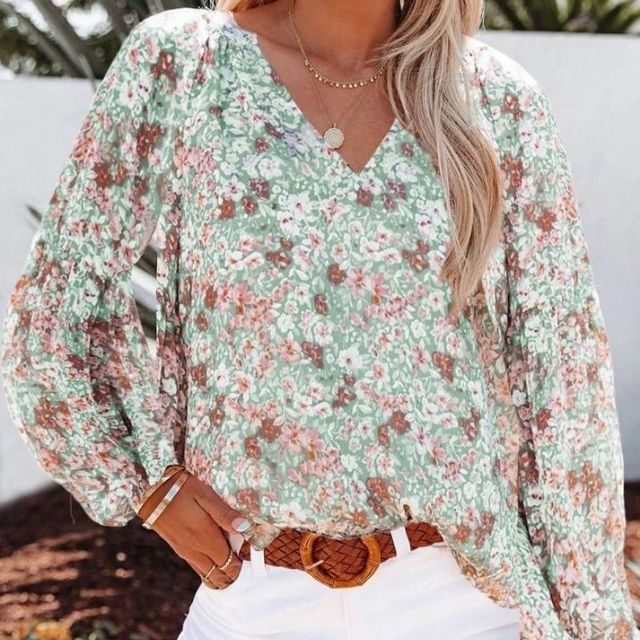 Leichte Bluse mit Blumenmuster und Trompetenärmeln - Arabella