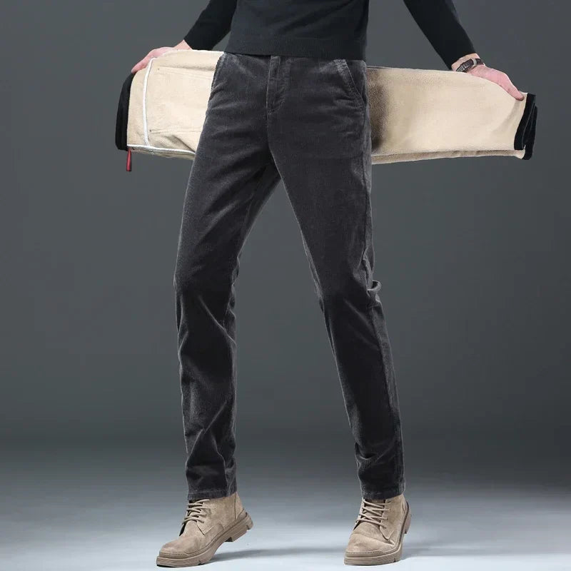 Cordhose im Straight Fit für Herren - Keith